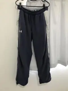 UNDER ARMOUR ネイビー パンツ