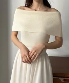 louere オフショルニット