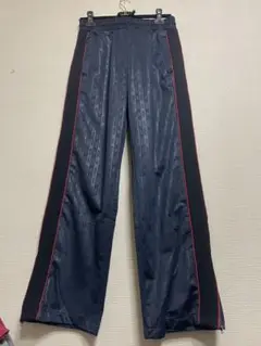 Item thumbnail for item 06322236-da2c-4c72-b939-05facb72e11c