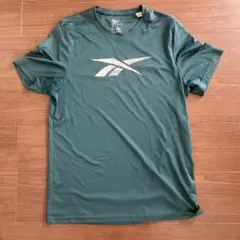 【希少価値】Reebok Tシャツ ダークグリーン