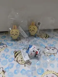 ちいかわ　うさぎ　ハチワレ　くら寿司　キーホルダー　びっくらポン