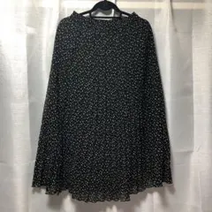 ✼•• GU（ジーユー）レディース　スカート Mサイズ ••✼
