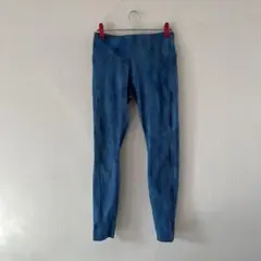 Item thumbnail for item 7a2d1242-0e40-4727-8eaa-a76604285a54
