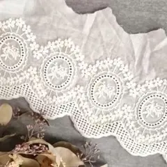 匿名配送◆No.７　長さ360cm　幅約14cmコットンレース　花柄刺繍布　布