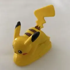 ピカチュウ フィギュア