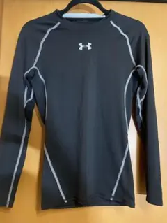 Under Armour ブラック 長袖 アンダーシャツ