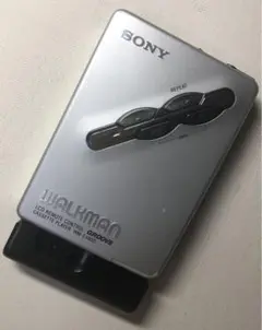 おススメ品:良音安定SONYカセットウォークマンWM-EX600可動品シルバー 51DiBidIHyL._UF350,350_QL50_.jpg