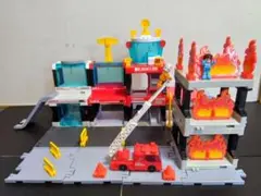 トミカタウン　出動！消火！レスキューベース【説明書、部品不足なし】