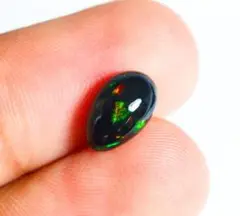 #B13 ブラックオパール 9×5mm 1ct