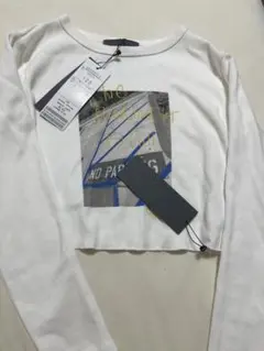 山田優コラボTシャツ　ホワイト長袖Tシャツ グラフィックプリント　uncrave