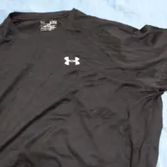 Under Armour 黒 Tシャツ