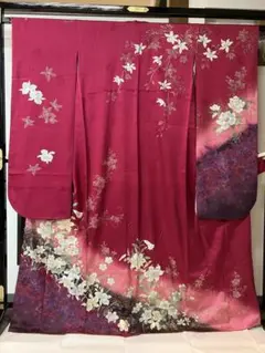 ワインレッド シルク 振袖 花柄刺繍