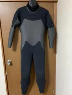 ウェットスーツ