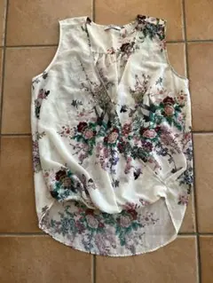 LIU.JO（リュージョー）のトップス★新品