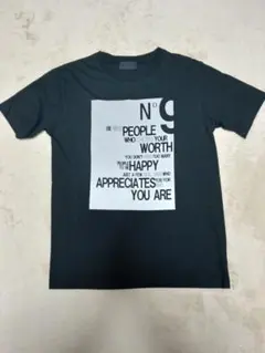 グラフィックプリント ブラックTシャツ