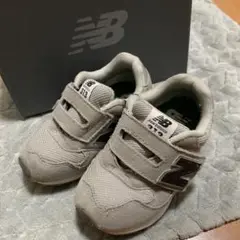 Item thumbnail for item 09d4a24c-f51e-4fdc-b0b2-a3e4dca59f55