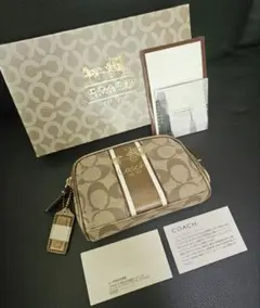 【未使用品】COACH コーチ ポーチ 小物入れ ブラウン×ゴールド×ベージュ