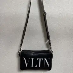 VLTN ブラック ショルダーバッグ