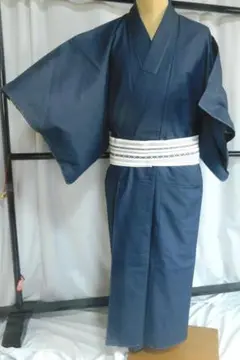 ２２７　紳士用　大島風の着物