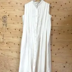UNIQLO U ノースリーブワンピース アイボリー　ストライプ　160サイズ