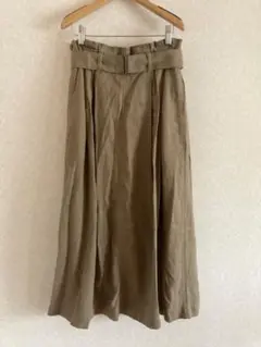 《送料込‼️》ユニクロ　リネンロングスカート