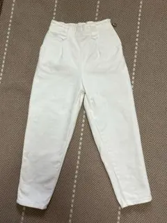 エミスフェール・白デニムサイズ110cm