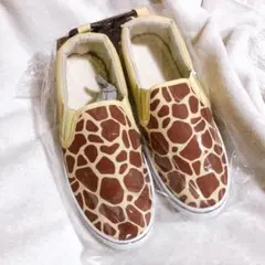 キリン柄 スリッポン　ゼブラ