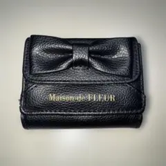 メゾンドフルーフ　Maison de FLEUR 財布