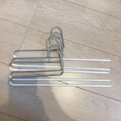 ー ホワイト