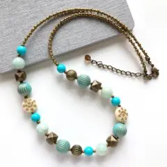 Item thumbnail for item 2bee34fc-a1f3-458b-8a53-a99817bd315f