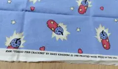 USAコットン　花火が散りばめられた柄 　カットクロス