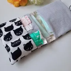 黒猫　サニタリーケース　ポーチ　マスクケース　ハンドメイド