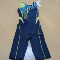 ウィッテム　水着