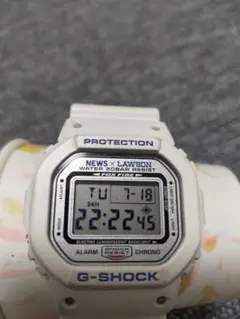 【限定品】NEWS ローソン G-SHOCK 腕時計　ホワイト 2025年最新】g-shock ローソン newsの人気アイテム - メルカリ
