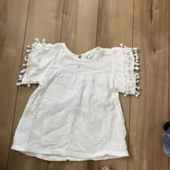 SHEIN ホワイトポンポン付きシャツ 6Y