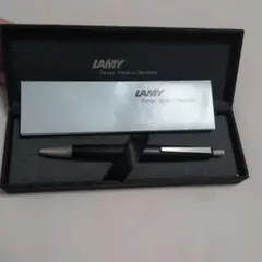 Item thumbnail for item 008652ad-88e9-4045-ac40-931d8e10e9a0