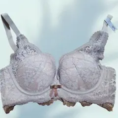 新品未使用　ブラジャー ノンワイヤー バストアップ 美胸 S　ベージュ