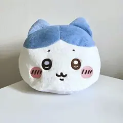 ちいかわ　プレミアムドームクッション　ハチワレ