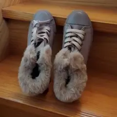 スニーカー ファーつき