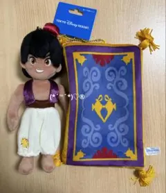 ディズニー　アラジン　絨毯　ぬいぐるみバッジ　セット