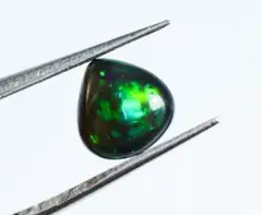 #B27 ブラックオパール 6×6mm 0.80ct