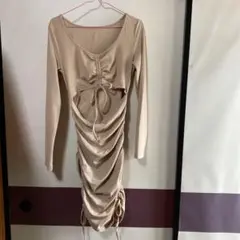 ベージュ リブドレープワンピース 長袖