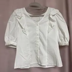 GU フリル付きホワイトシャツ Sサイズ