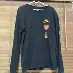 NIKE長袖　ブラック