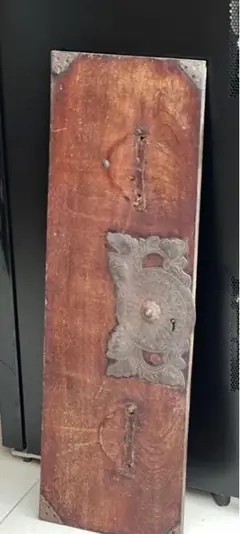 アンティーク箪笥の扉