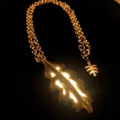 345.モスキーノ リーフ ネックレス