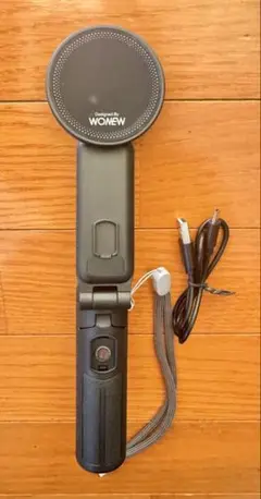 自撮り棒 着脱簡単なMagsafe 三脚付き 持ち運びに便利　13cm