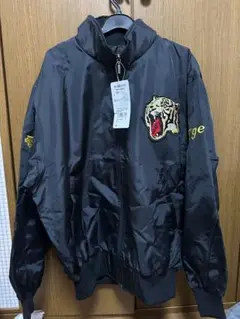 【最終値下げ】阪神タイガース× DESCENTEナイロンジャケット ブラック L