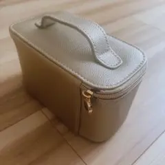 最新エミレーツ航空ファーストクラス　アメニティ