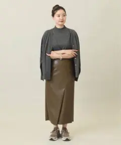 IENA フェイクレザーIラインスカート 2021